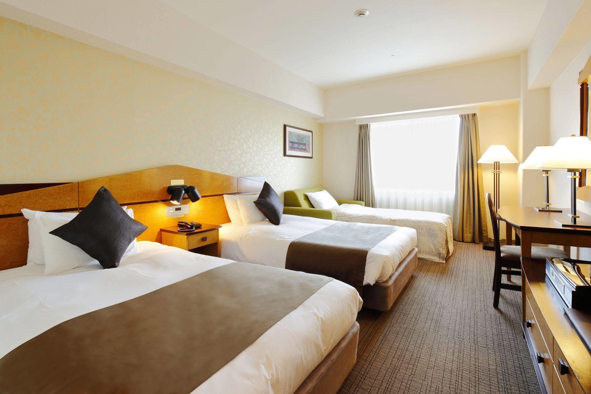 Hotel Resol גיפו מראה חיצוני תמונה